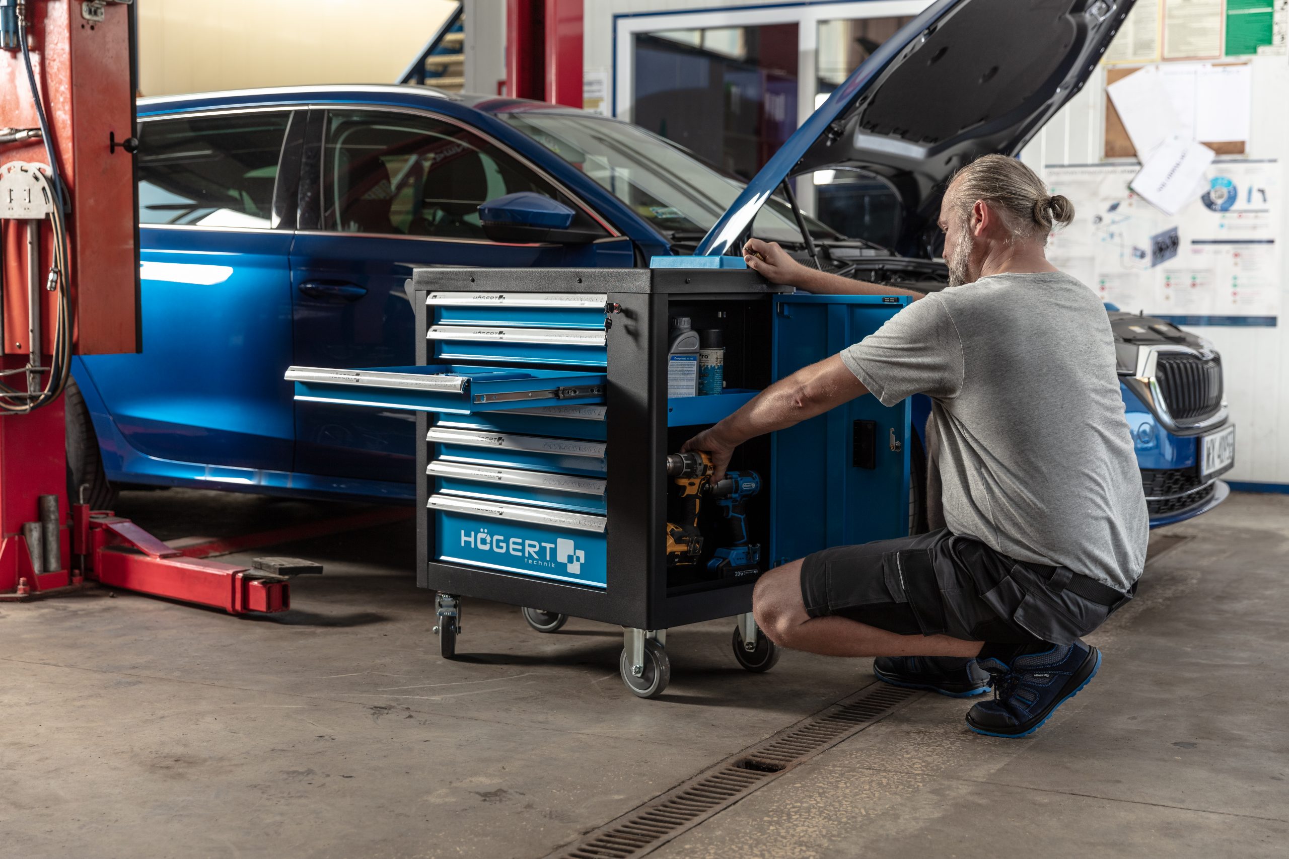 Тележка для инструмента с наполнением, 544 элемента